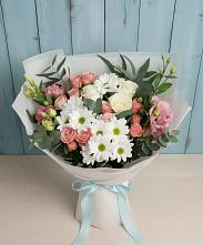 Букет цветов из:  Розы, Лизиантусы и Хризантемы в Губской
