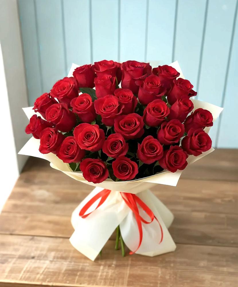 Букет 29 Красных роз в Губской