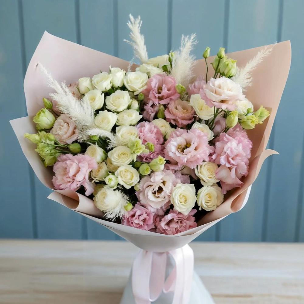 Букет цветов из: Альстромерии и Розы в Губской