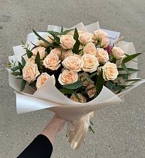 Букет Кремовые розы Латте в Губской