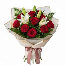 Букет цветов из:  Лилии и Розы в Губской