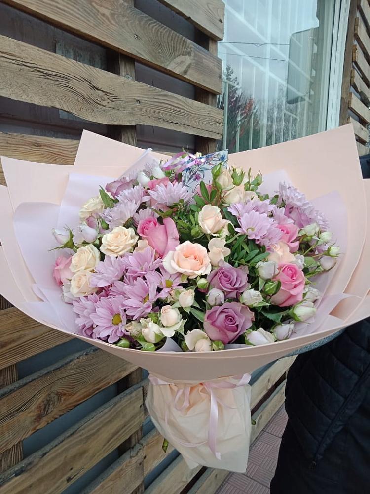 Букет цветов из: Розы и Хризантемы в Губской