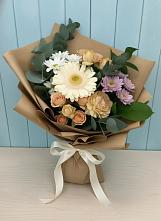 Букет цветов из:  Герберы и Хризантемы в Губской