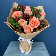 Букет цветов из:  Розы и Альстромерии #REPLACE_PRED# Губской
