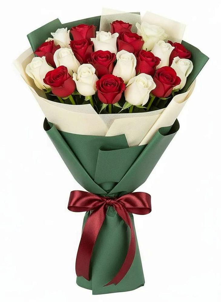 Букет Микс из красных и белых роз в Губской