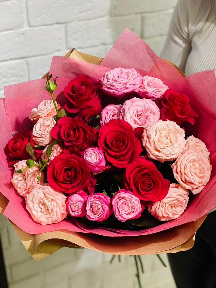 Букет цветов из: Розы в Губской