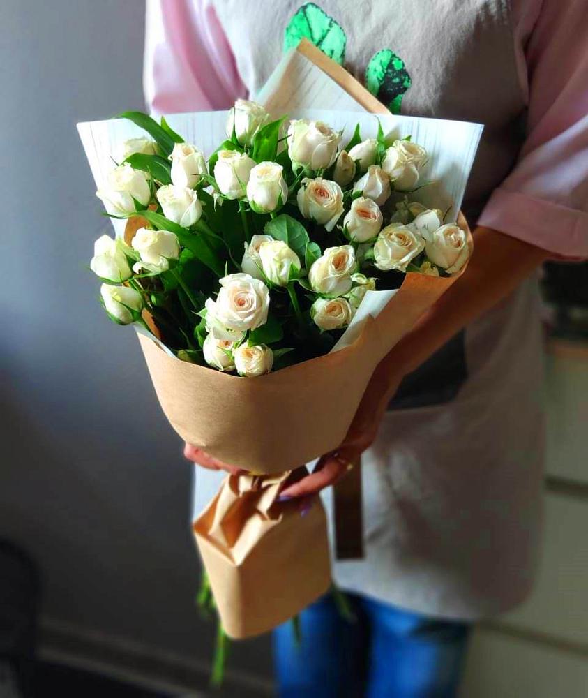 Букет цветов из: Розы в Губской