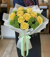 Букет цветов из:  Хризантемы и Розы в Губской