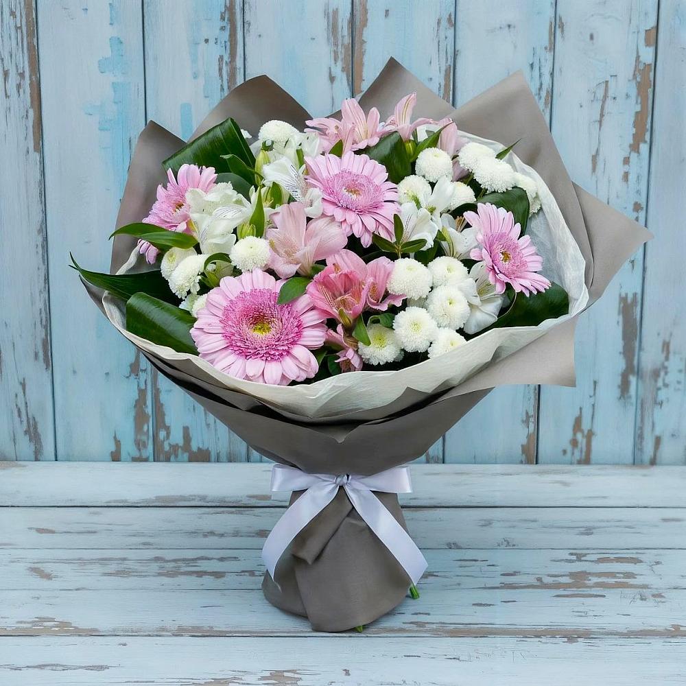 Букет цветов из: Герберы, Альстромерии и Хризантемы в Губской