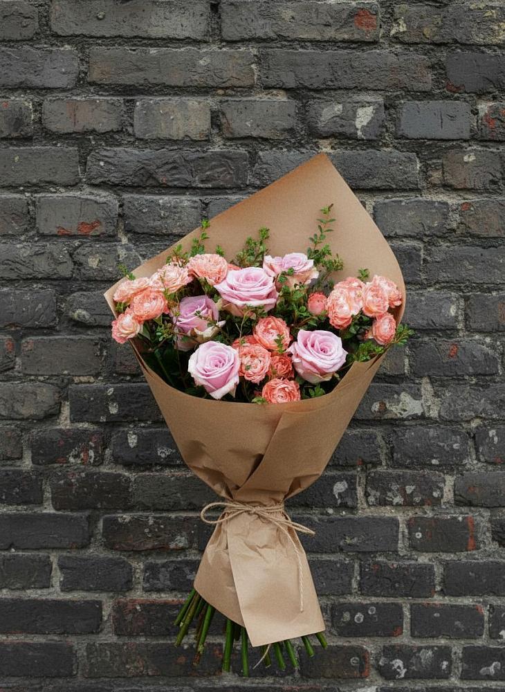 Букет цветов из: Розы в Губской