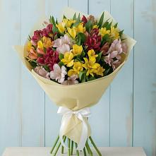Букет цветов из:  Альстромерии в Губской