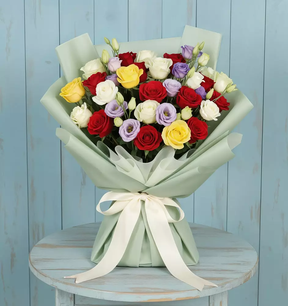 Букет цветов из: Розы в Губской