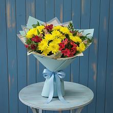 Букет цветов из:  Альстромерии и Хризантемы в Губской