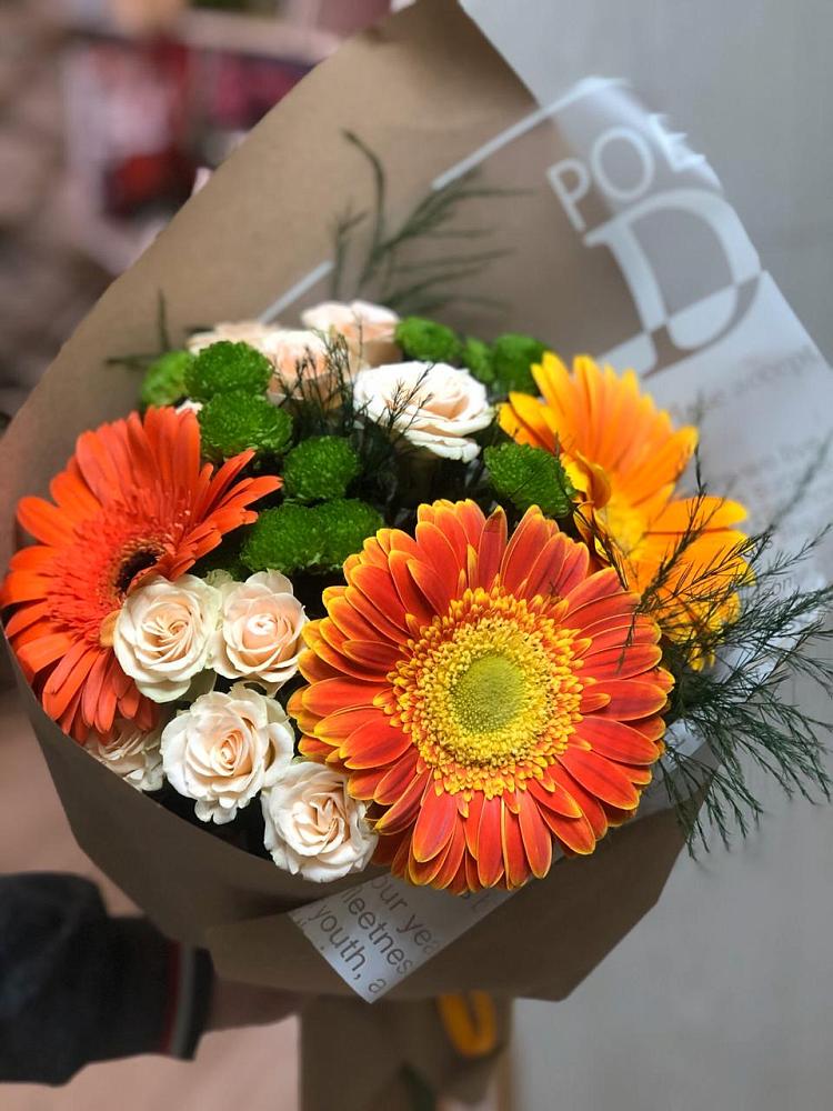 Букет цветов из: Герберы, Хризантемы и Розы в Губской